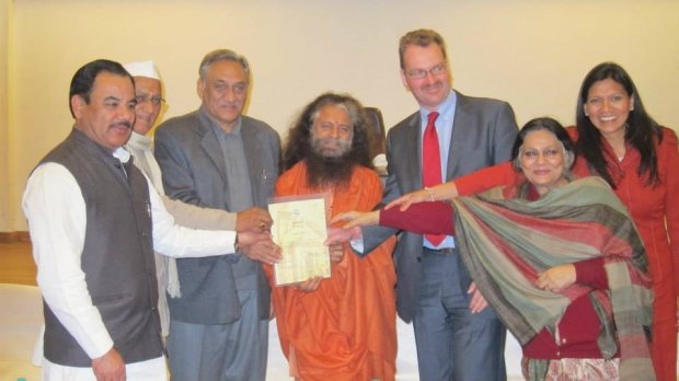Pujya Swamiji Lauded for Providing Relief and Green Rehabilitation