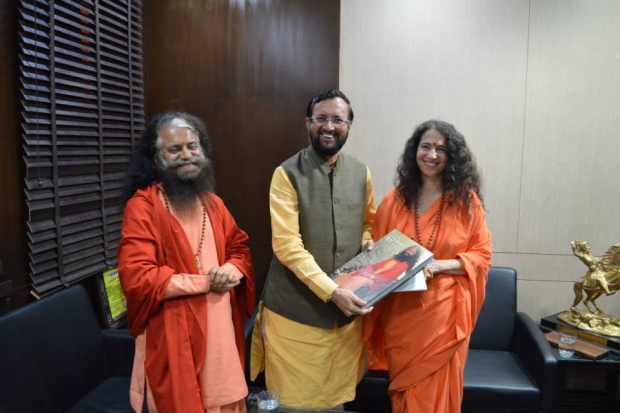 Pujya Swamiji and Prakash Javadekarji discuss Restoring Ganga